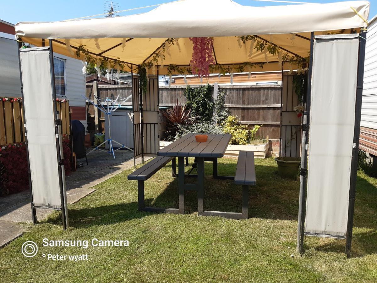 Gina'S Static Caravan,118 Sandsgate Hemsby Buitenkant foto